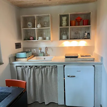Chalet Eco-chic Retreat: Countryside Oasis Near Florence Pozzolatico